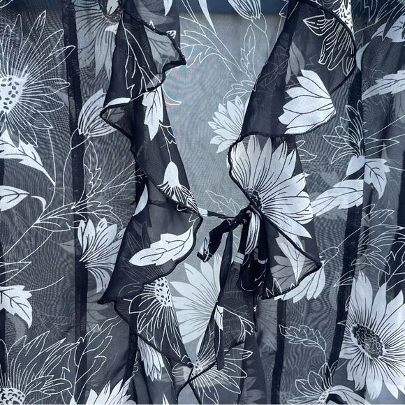 Sheer Black Floral Blouse w/ Ruffle Details SZ SM - Whimsygoth Romantic Grunge - Picture 5 of 8